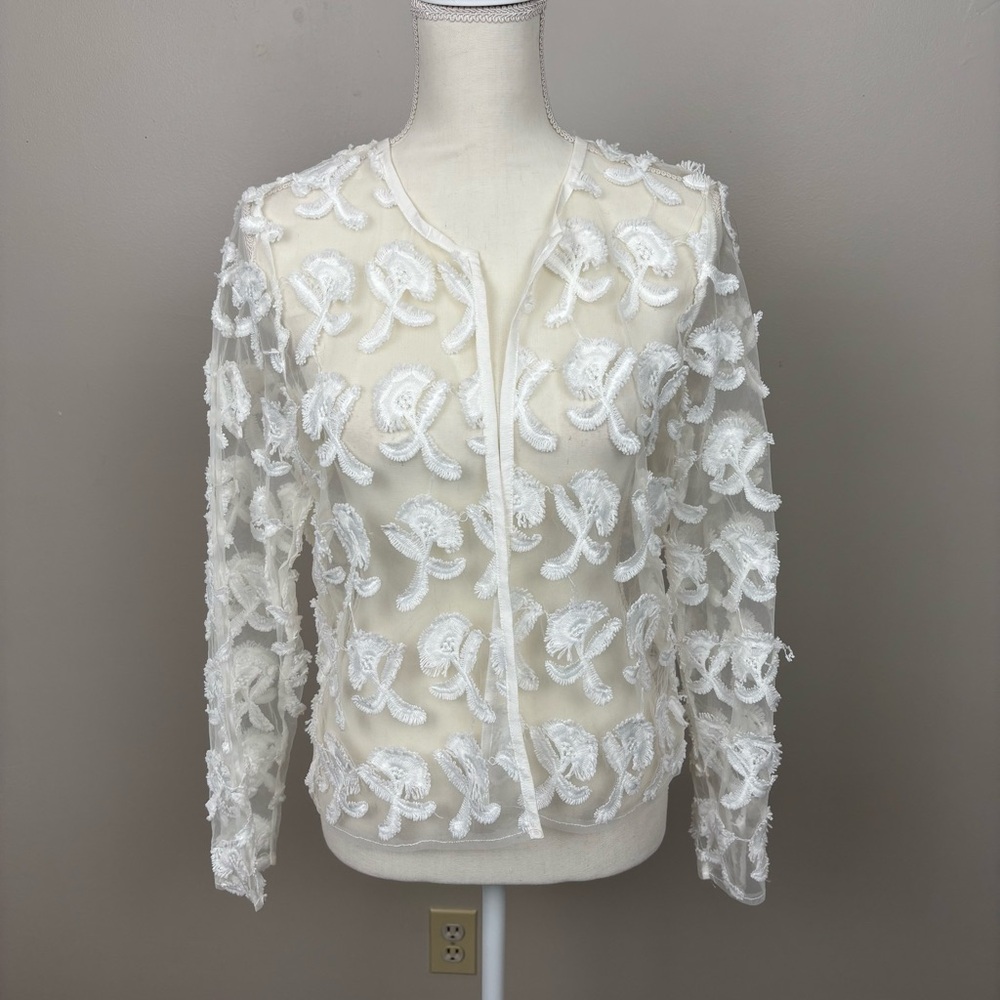 Neiman Marcus Jacket Medium White 3D Floral Appliqué Sheer Open Front‎ Womens